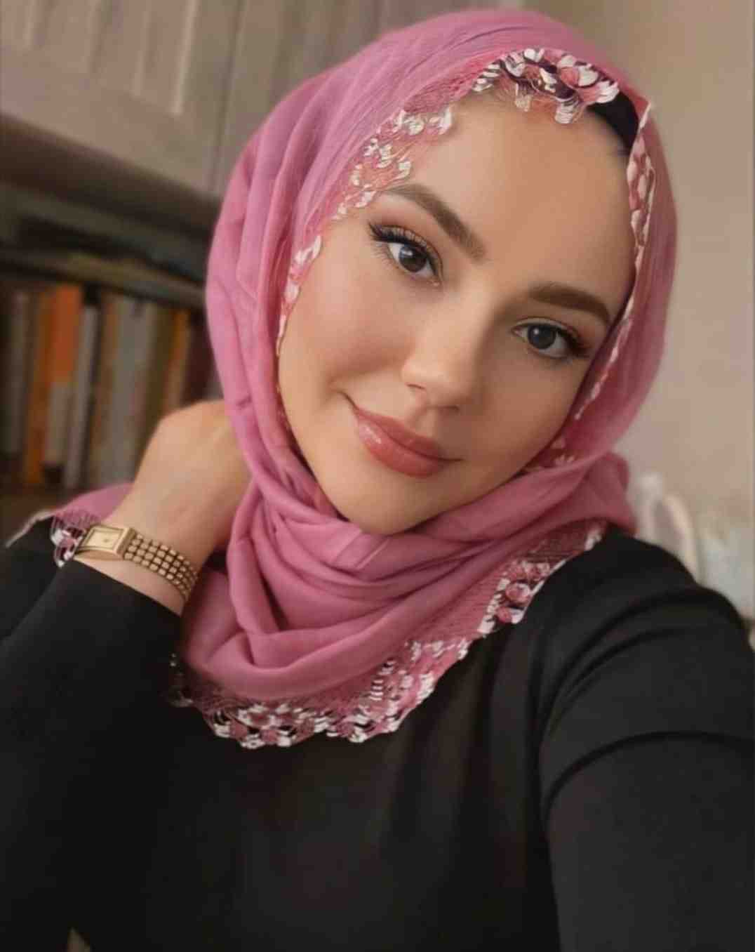 Çıraklar Üniversiteli Bayan Escort Sevim