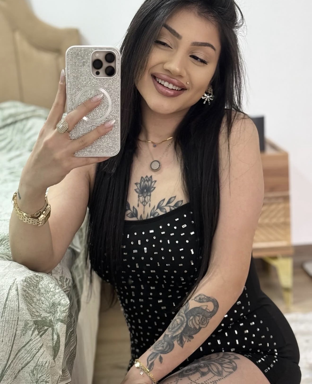Hüseyinhoca Gerçek Bayan Bayan Escort İdil